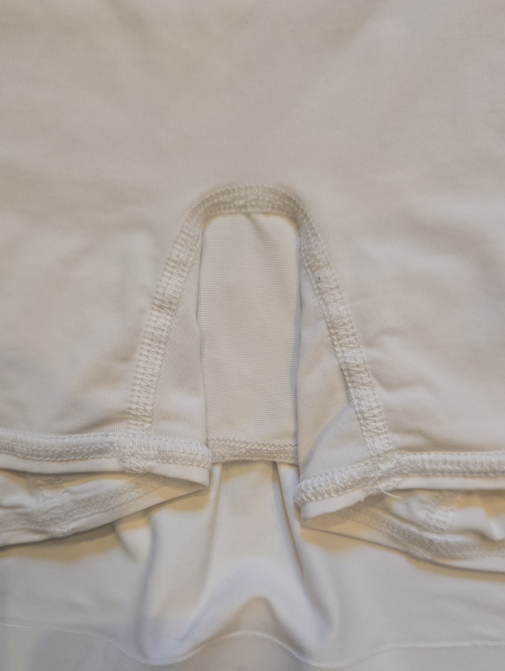Lilly Pulitzer Luxletic White Tiered Scalloped Skort - Picture 4 of 9